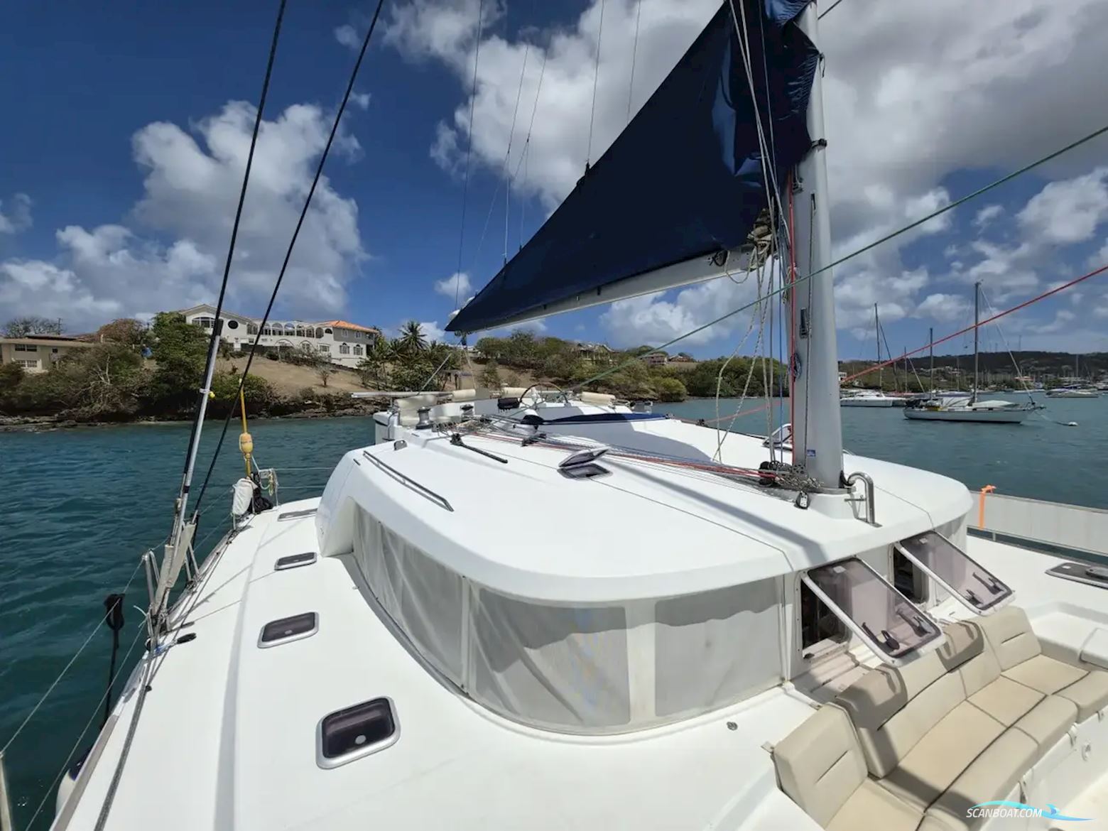 Lagoon 440