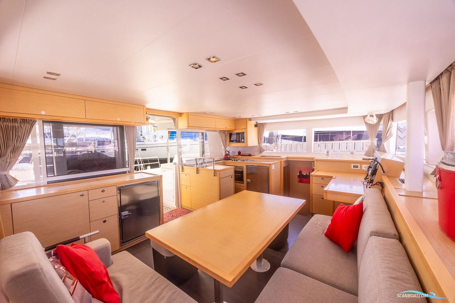 Lagoon 450 F Owners Version