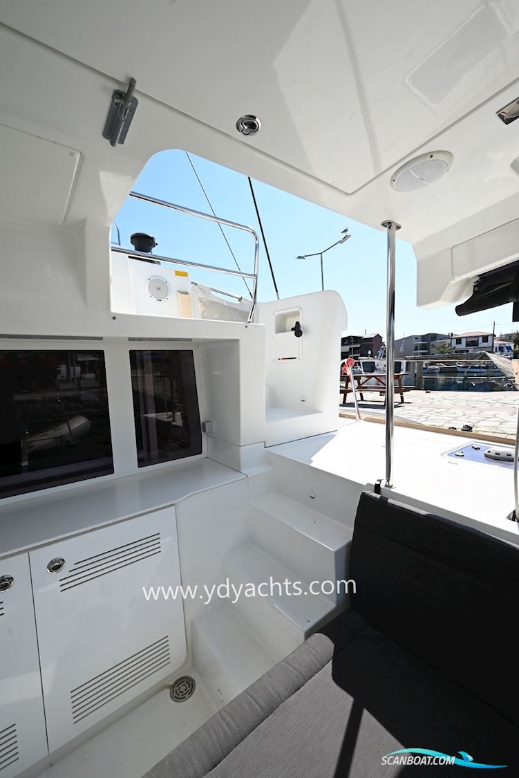 Lagoon 450 F