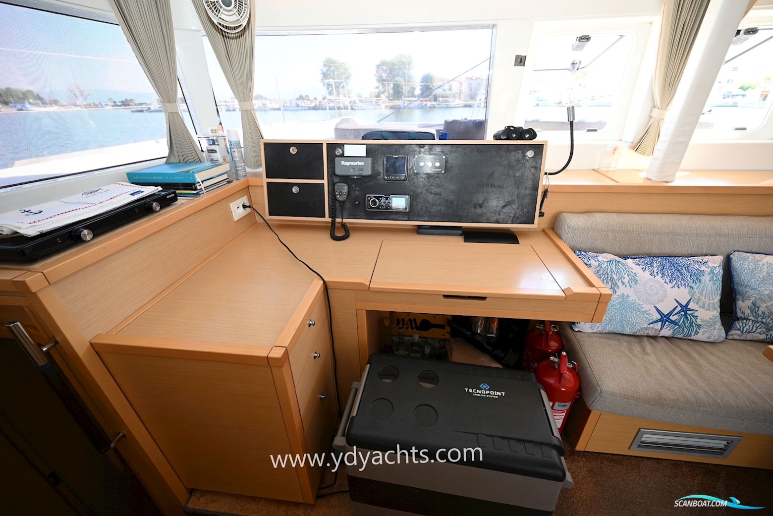 Lagoon 450 F