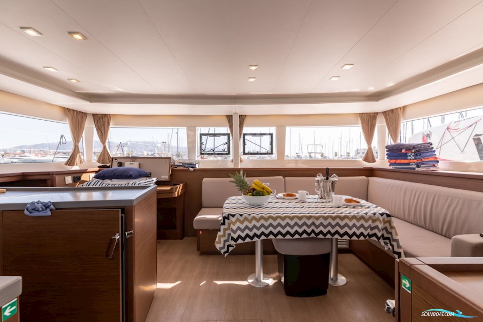 Lagoon 450