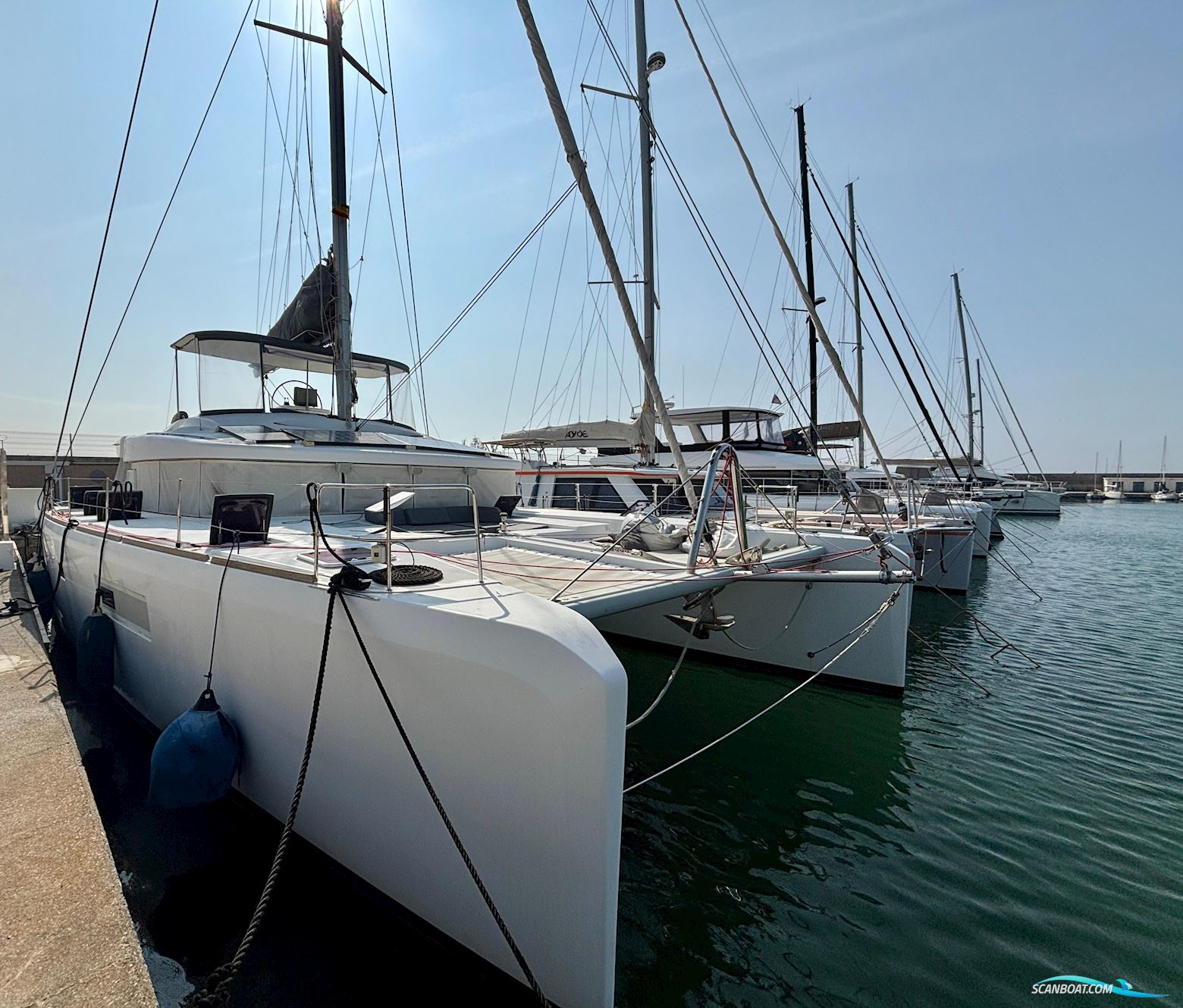 Lagoon 52 F Flerskrovsbåt 2014, med Yanmar 4JH4TE motor, Spanien