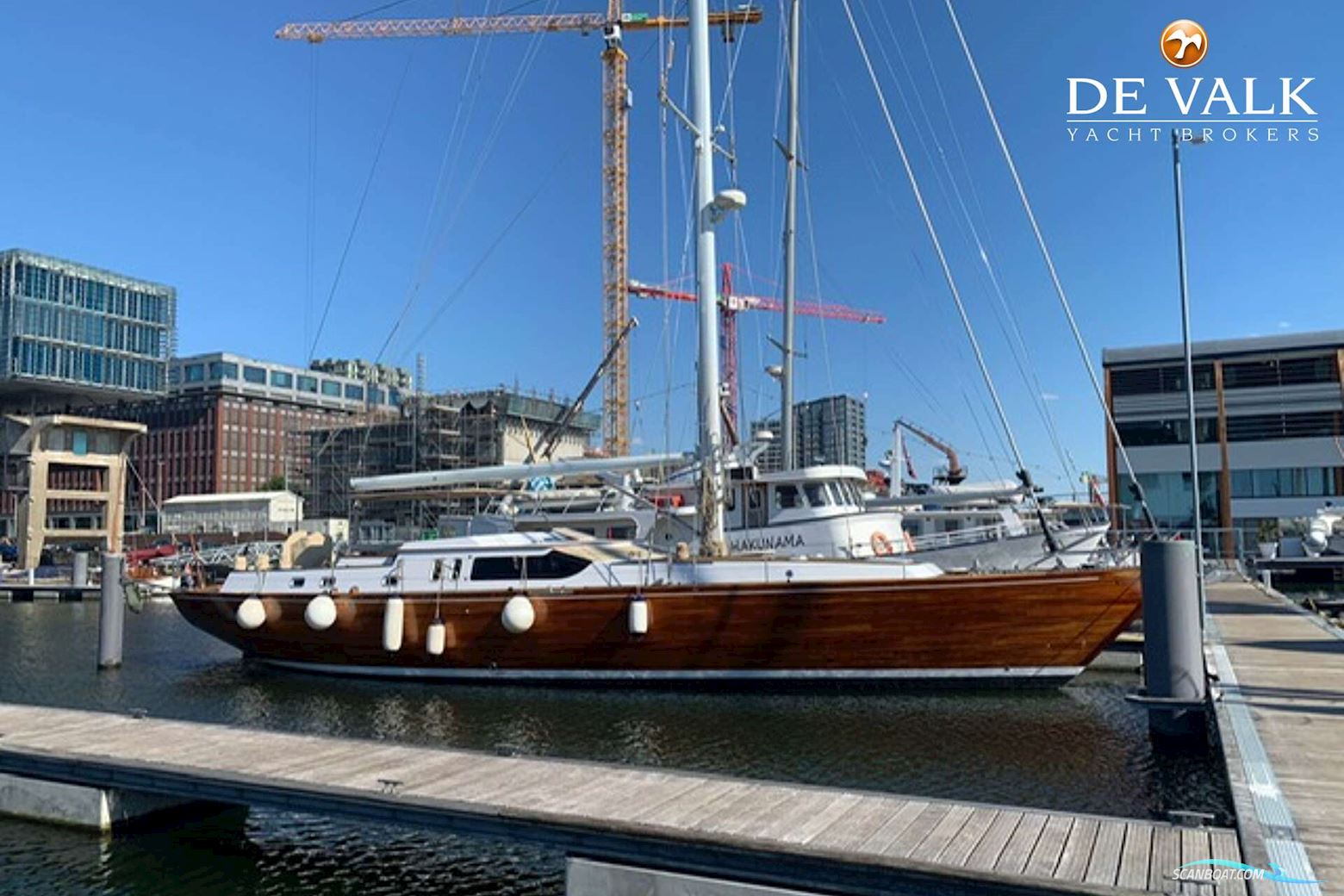 Lagoon Royal Classic 65 Flerskrovsbåt 2005, med Volvo Penta motor, Holland