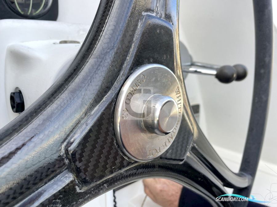 Latini Marine Cat 43