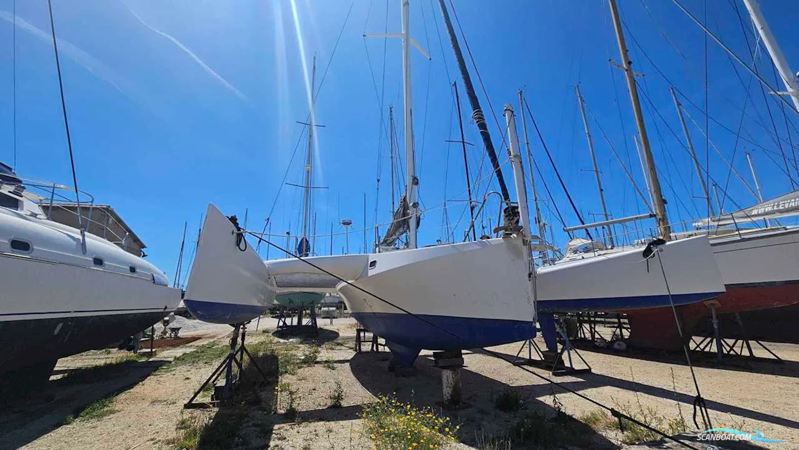Pulsar 33 Flerskrovsbåt 2002, med Lombardini motor, Frankrike