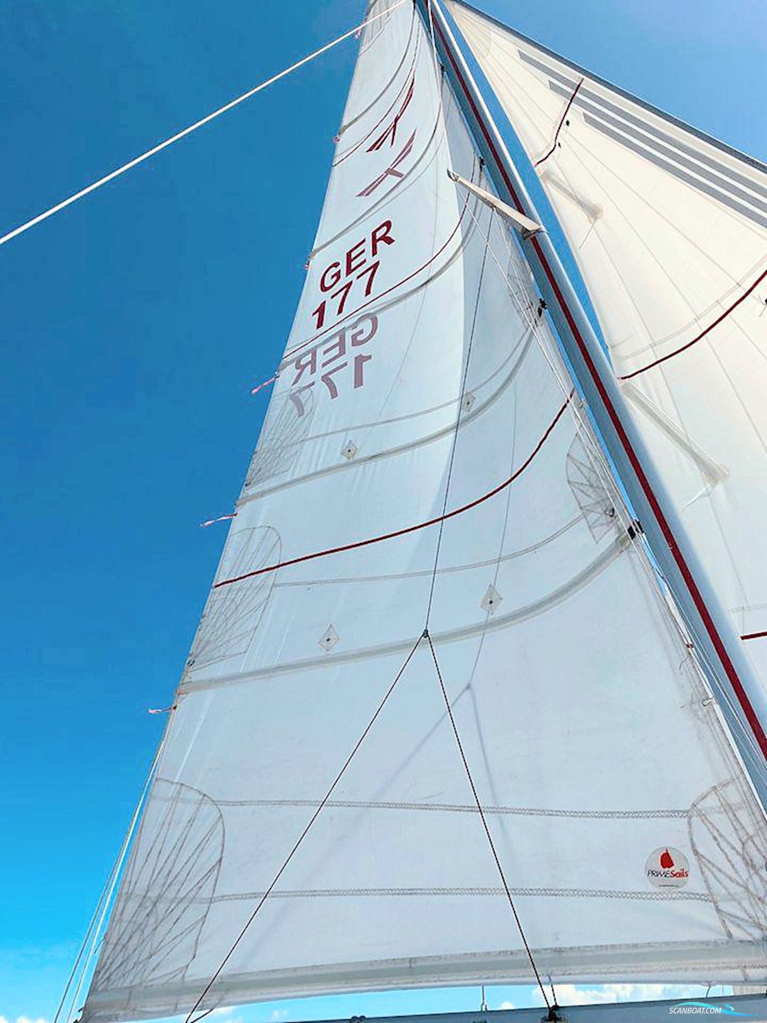 Quorning Dragonfly 800 SW Trimaran