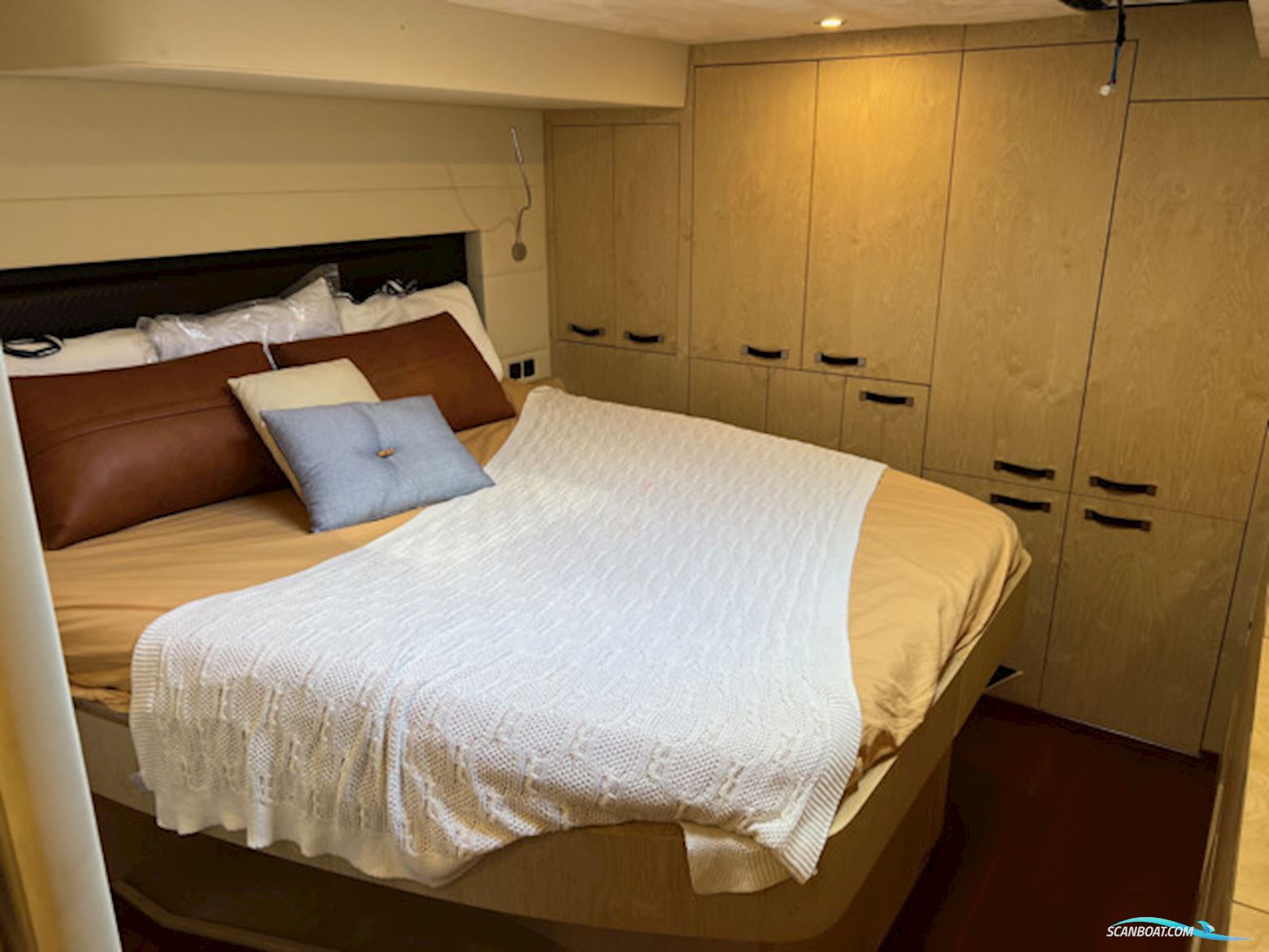 Serenity Yachts Serenity 64 Hybrid Solar Electric Powercat