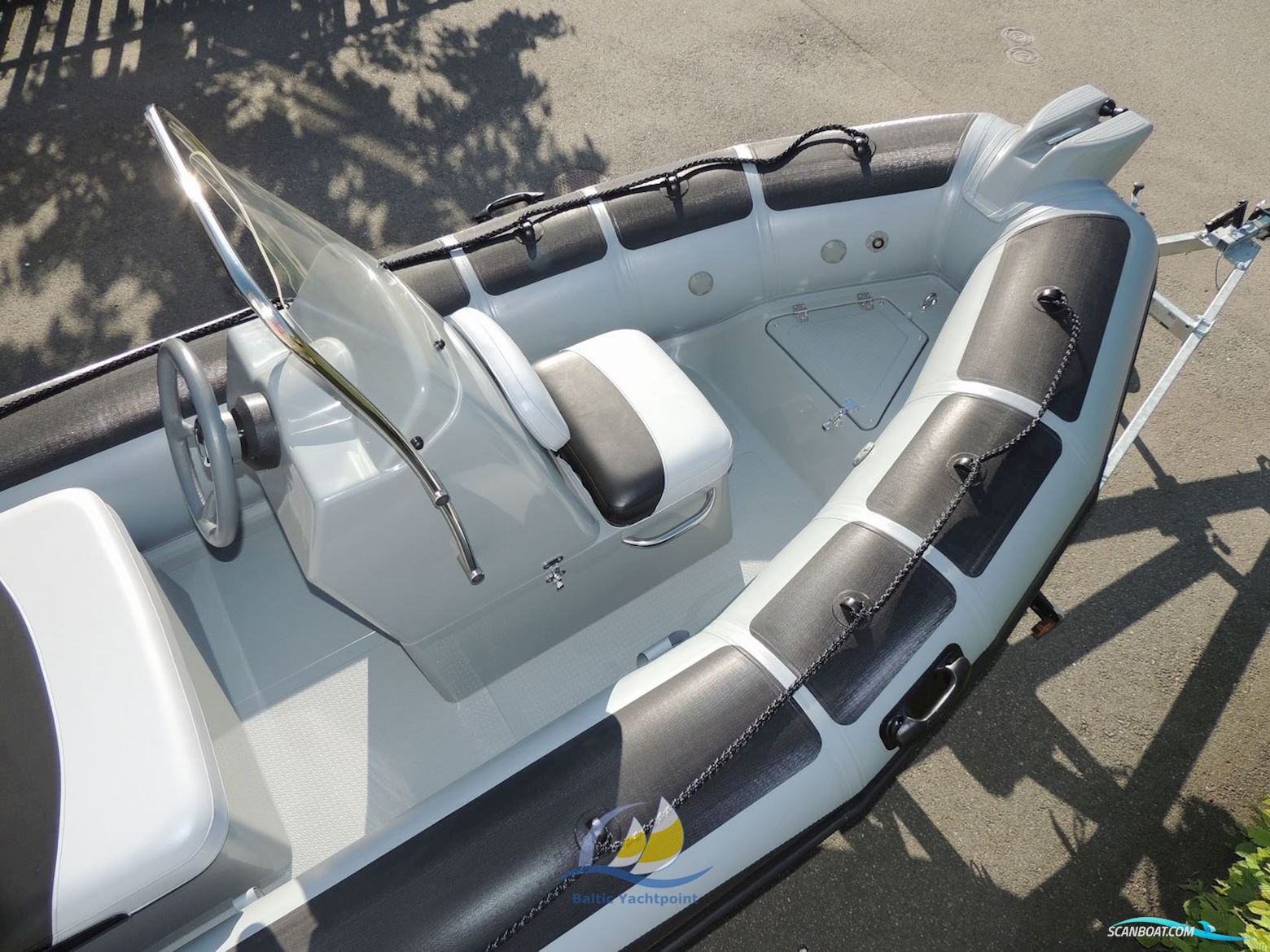 Adventure Boats Adventure Vesta 450