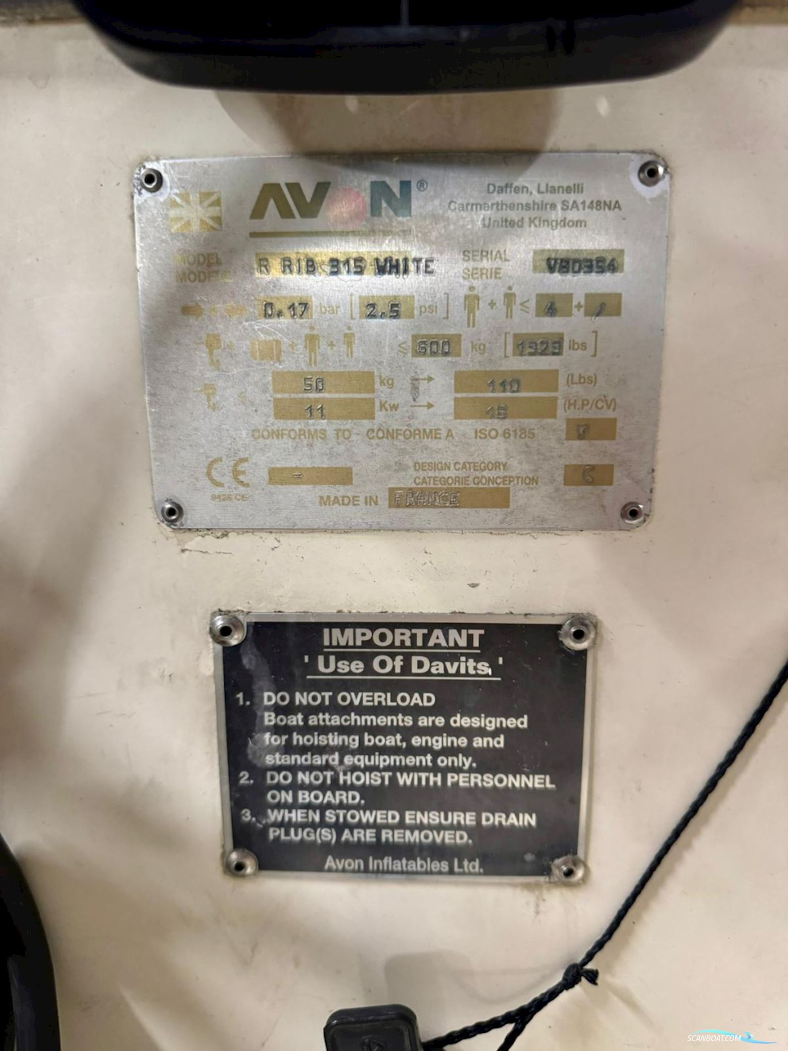 Avon 315 Rib