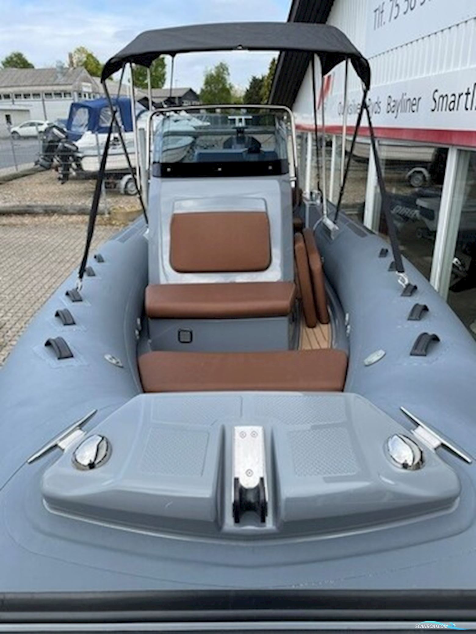 Brig Eagle 6,7 Rib Med F225 hk Mercury-Efi 4 Takt DS XL V6 3,4L og 2.000 kg Brenderup Bådtrailer.