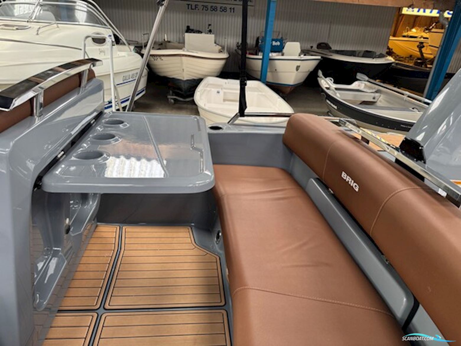Brig Eagle 6,7 Rib Med F225 hk Mercury-Efi 4 Takt DS XL V6 3,4L og 2.000 kg Brenderup Bådtrailer.