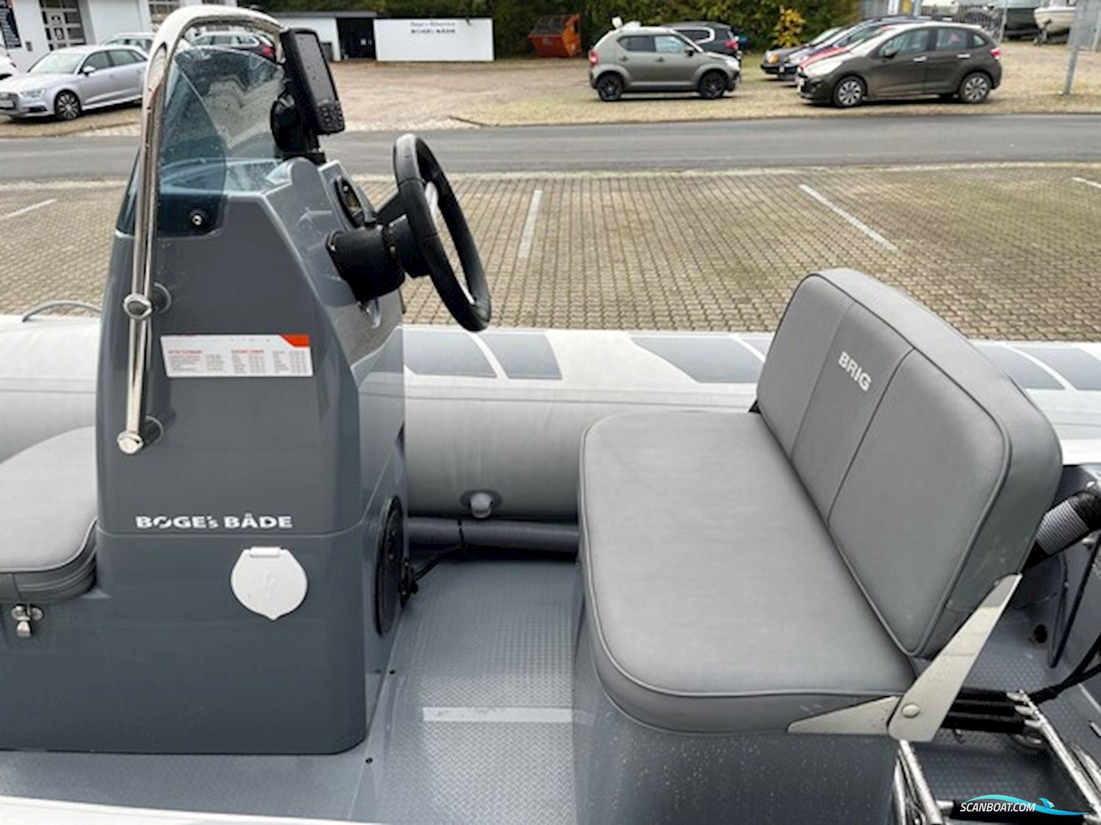 Brig Falcon Rider F500L Med 60 hk Yamaha-Efi 4 Takt og 1000 kg Brenderup Bådtrailer