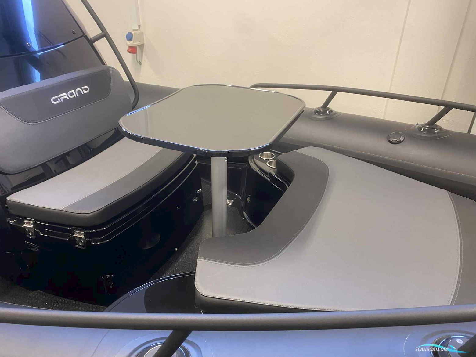 Grand G580 GOLDENLINE med demomotor Yamaha F115