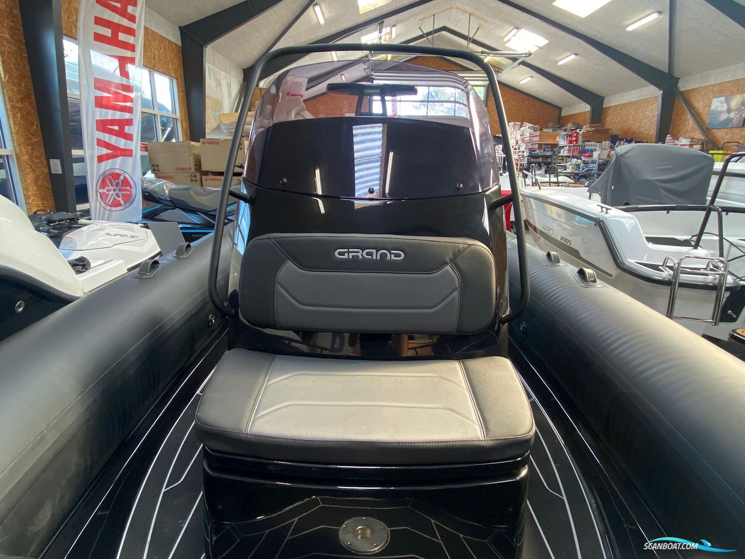 Grand G580