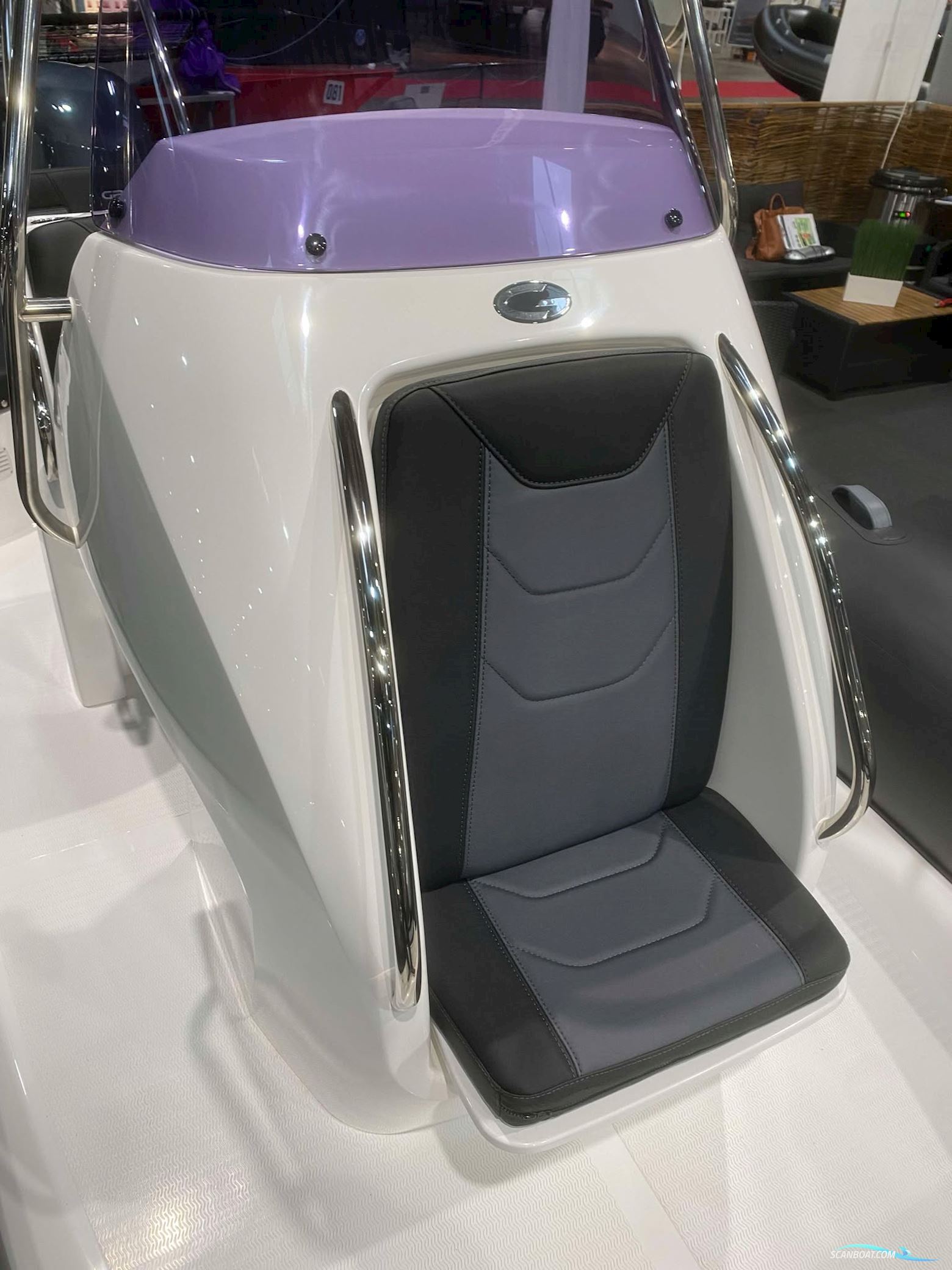 Grand G650 med DEMOMOTOR Yamaha F130 til OMGÅENDE LEVERING