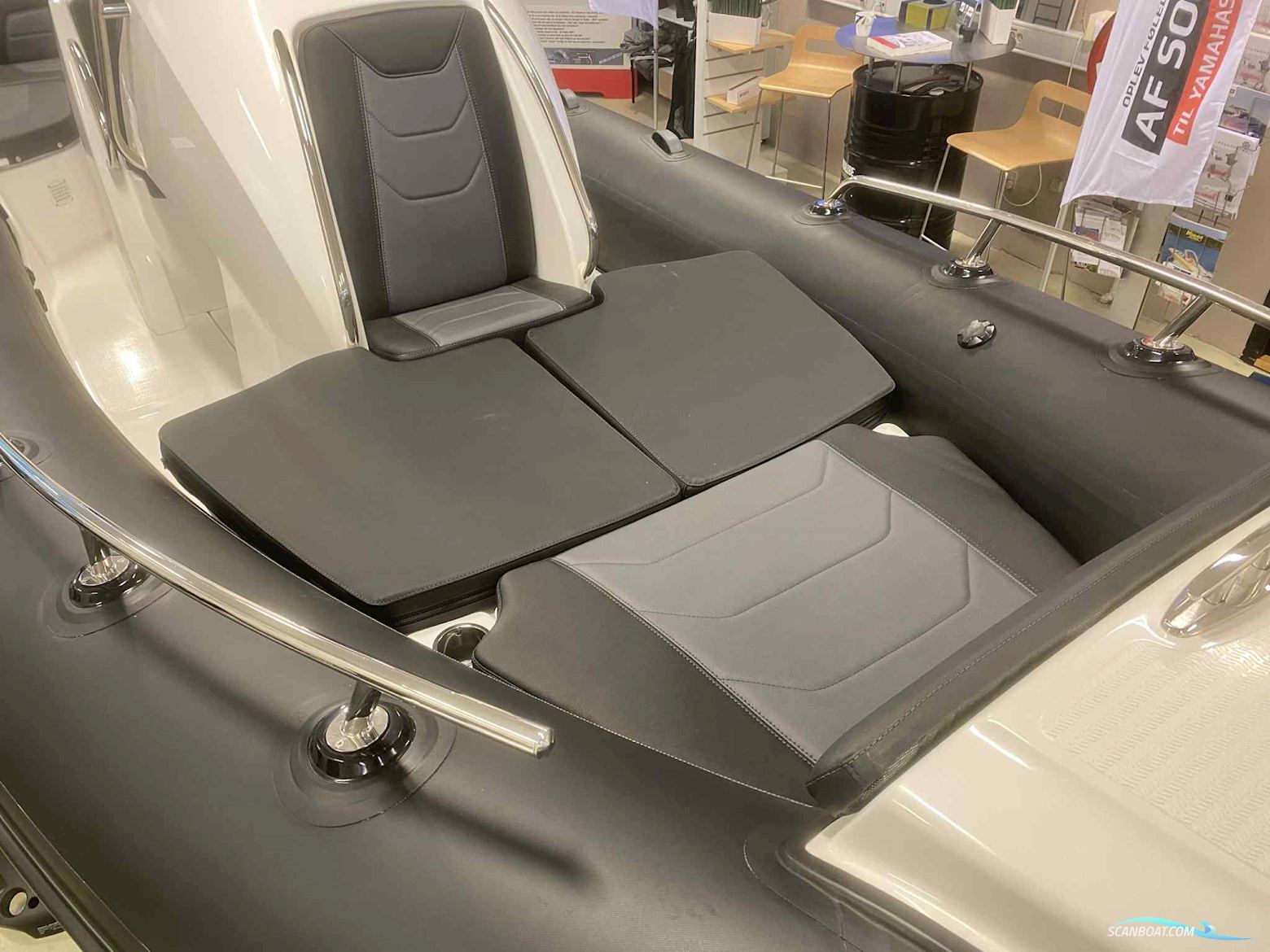 Grand G650 med DEMOMOTOR Yamaha F130 til OMGÅENDE LEVERING