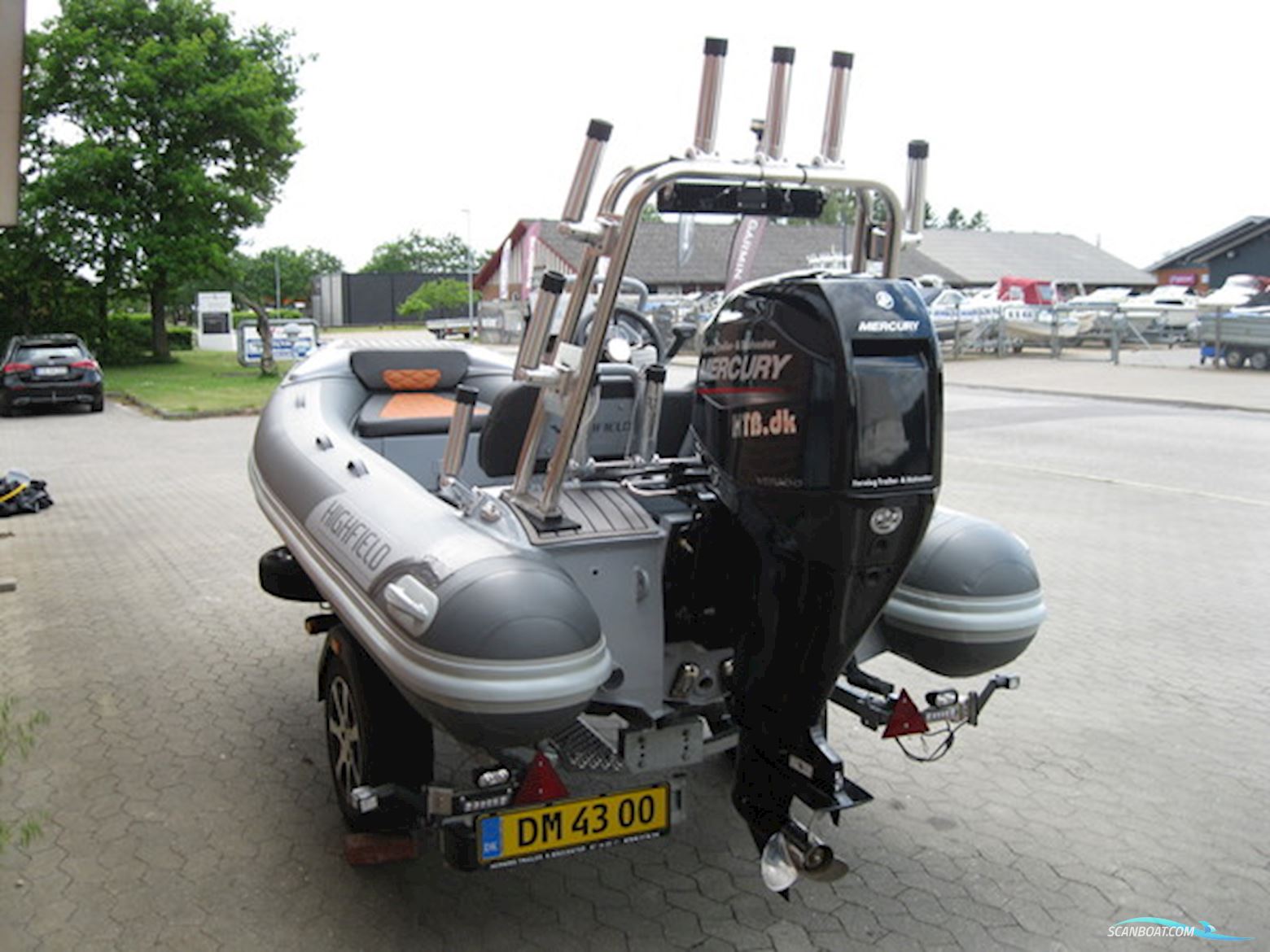 Highfield CL380DL m/Mercury F60 hk Efi 4-Takt og Brenderup Trailer - NU Nedsat KR. 15.000,- !