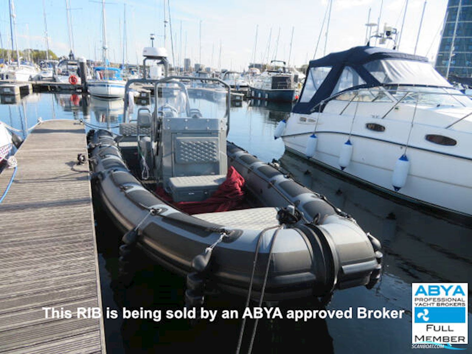 Highfield Patrol 700 Gummibåd / Rib 2022, med Honda motor, England