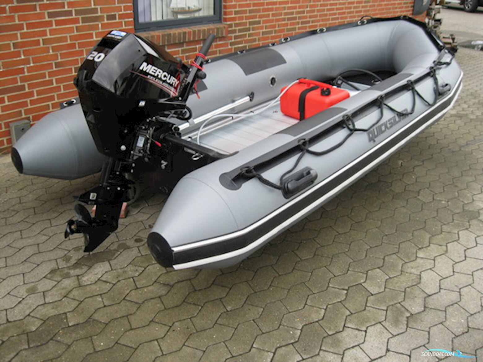 Quicksilver 365 Sport HD m/Mercury F20 hk EFI 4-takt - SOLGT !