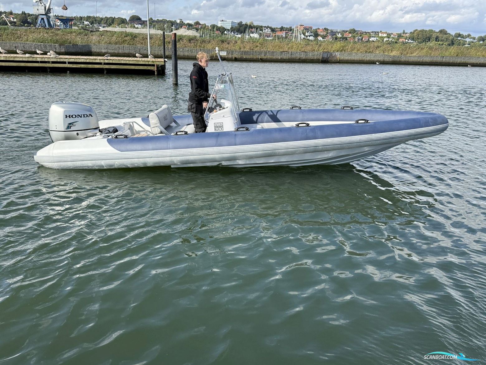 Rib Unlimited 700 Med 150 hk Honda