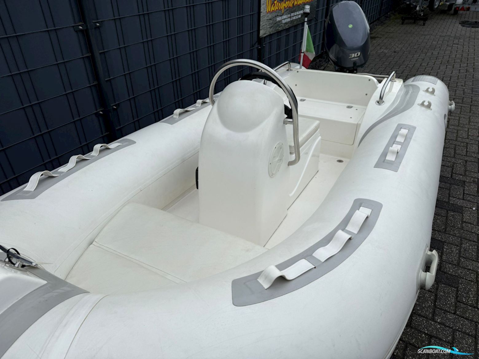 Sea Rib 390