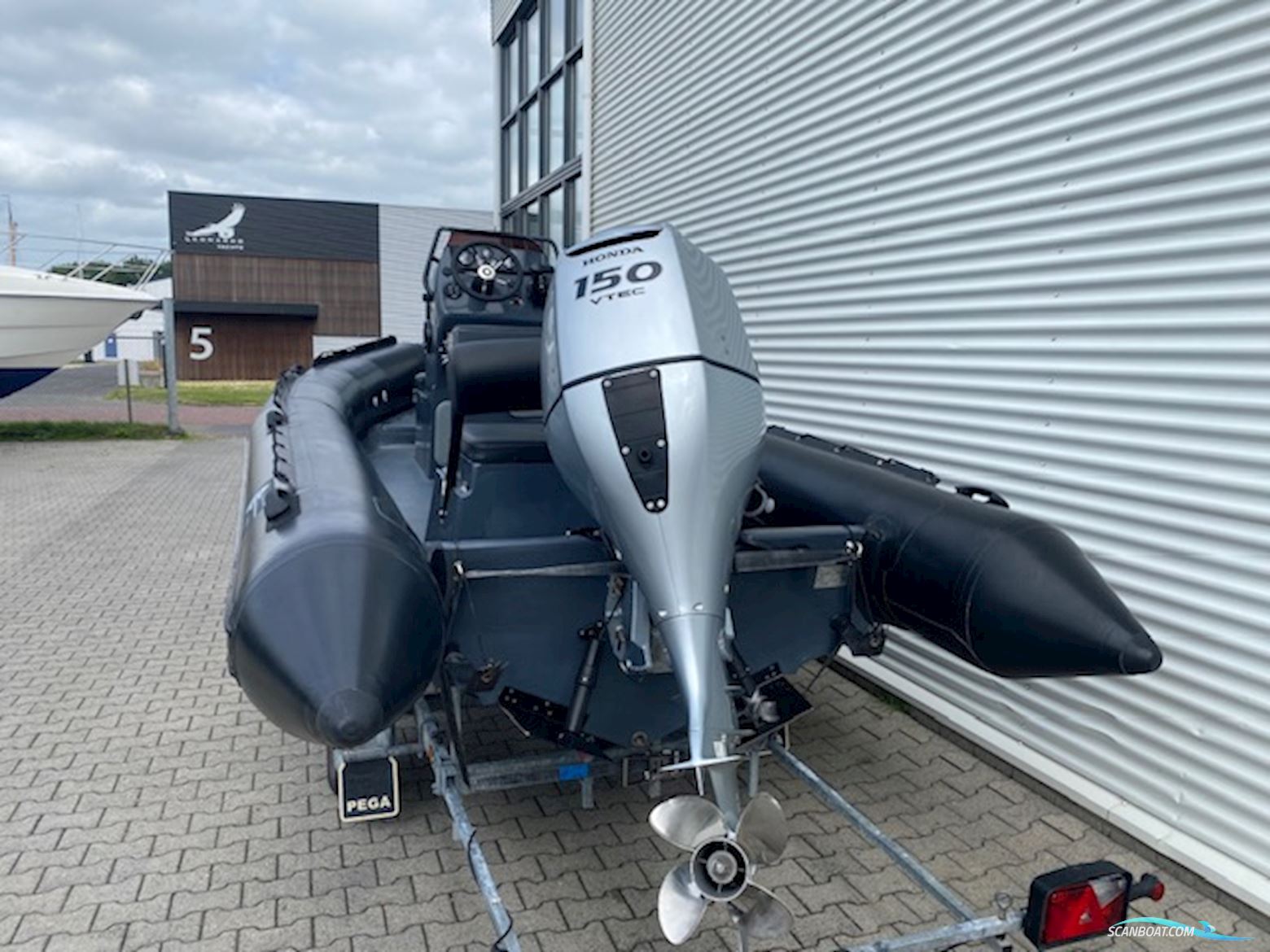 Stingray 5.6 Searider