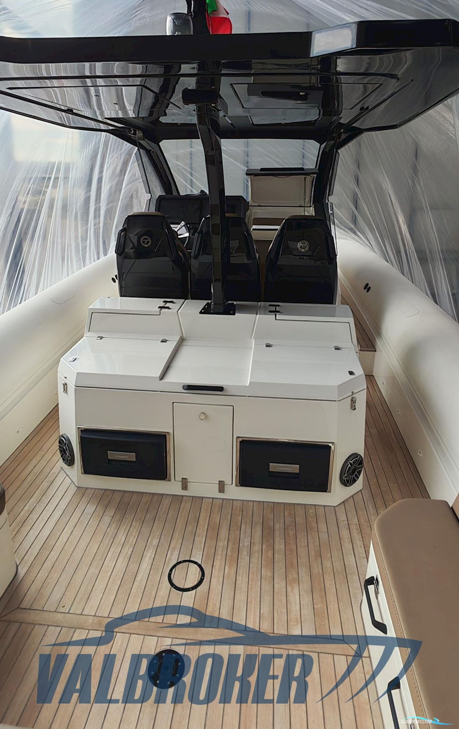 Technohull Alpha 40