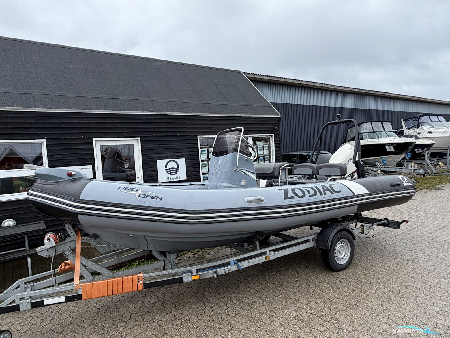 Zodiac 650 Pro Open
