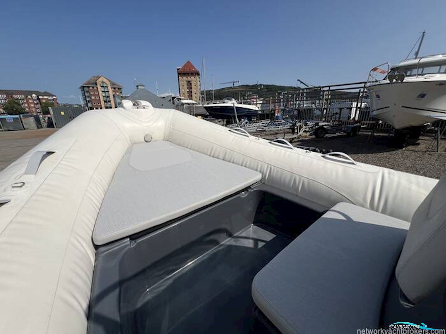 Zodiac Medline 580 Rib