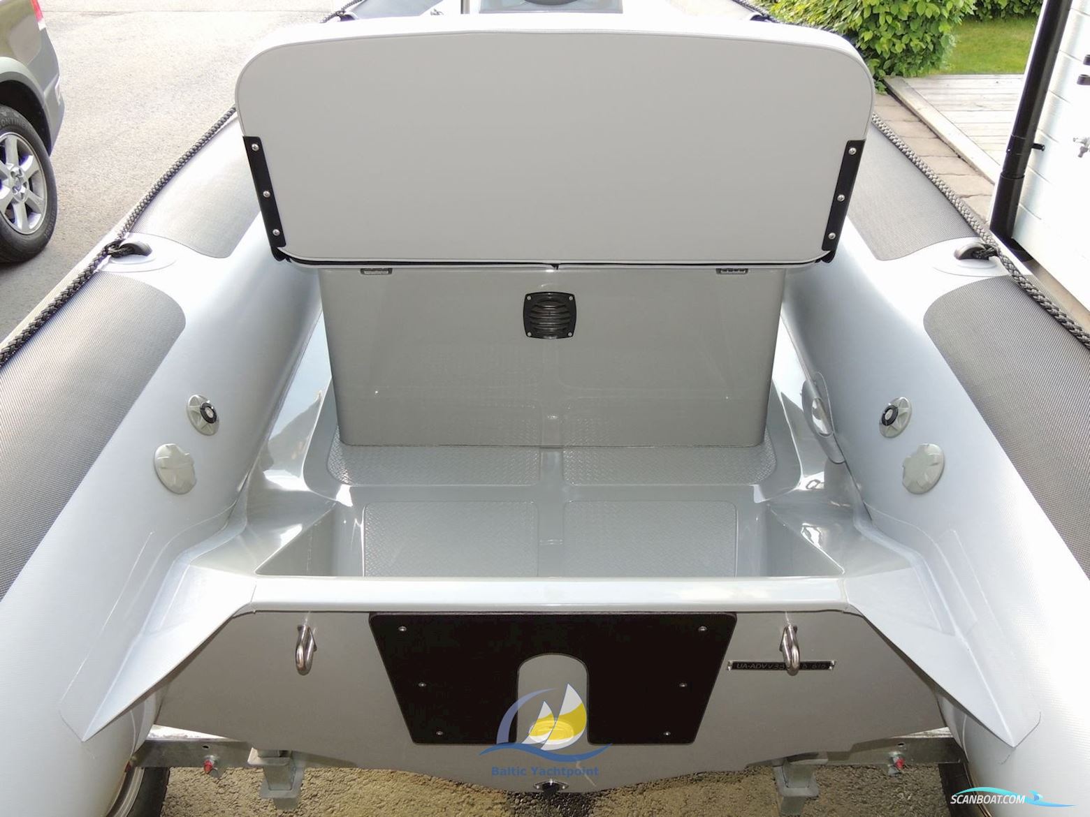 Adventure Boats Adventure Vesta 380