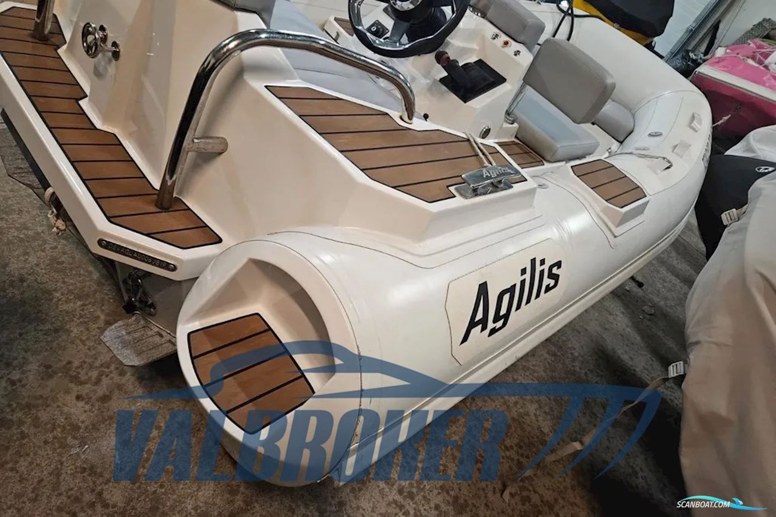 Agilis 305