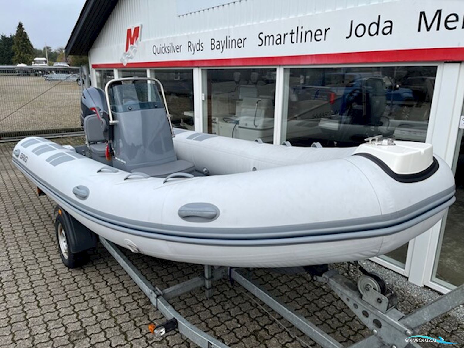 Brig Falcon Rider F500L Med 60 hk Yamaha-Efi 4 Takt og 1000 kg Brenderup Bådtrailer