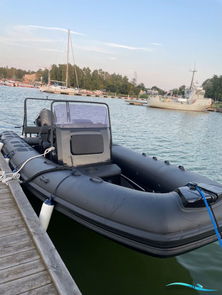 Brig Navigator 700 Gummibåt / Rib 2020, med Evinrude motor, Sverige