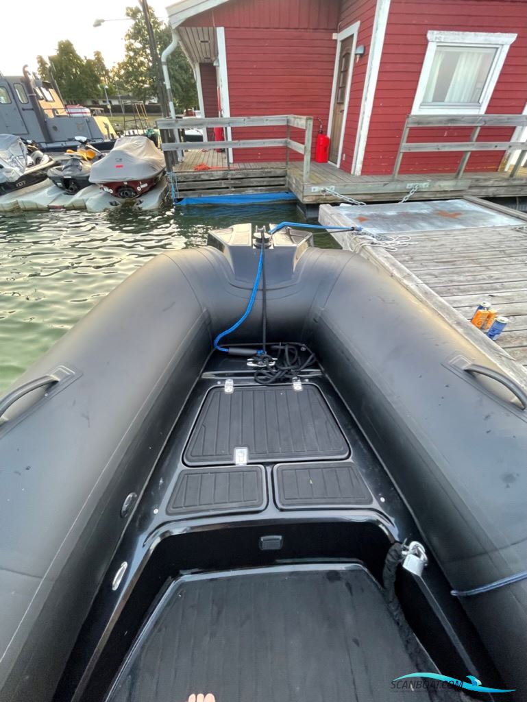 Brig Navigator 700