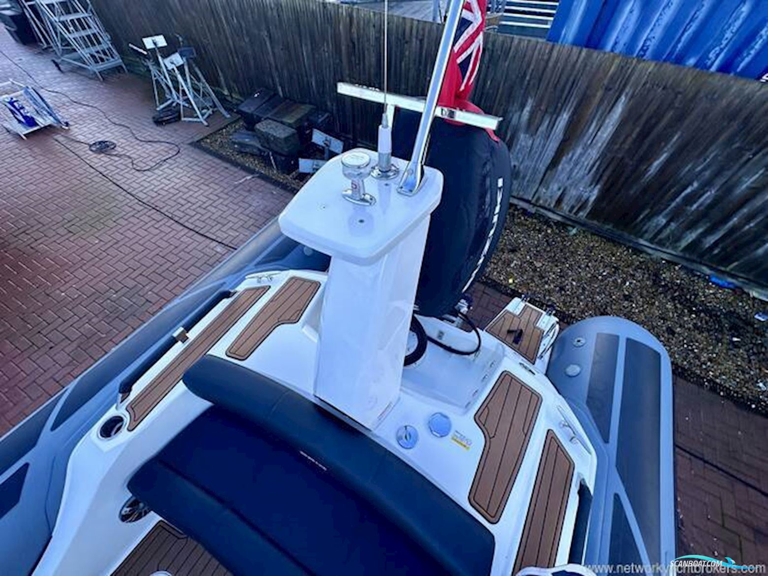 Brig Ribs Eagle 8