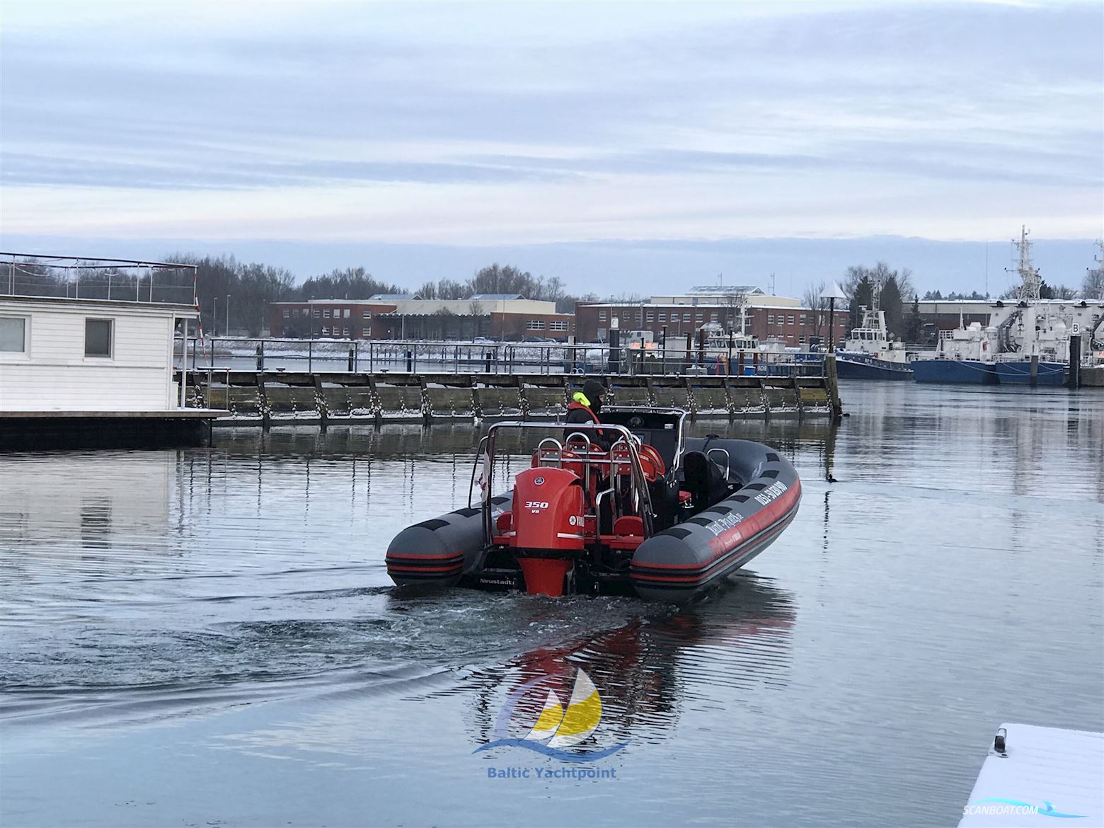 Capelli TEMPEST 750 x-trem