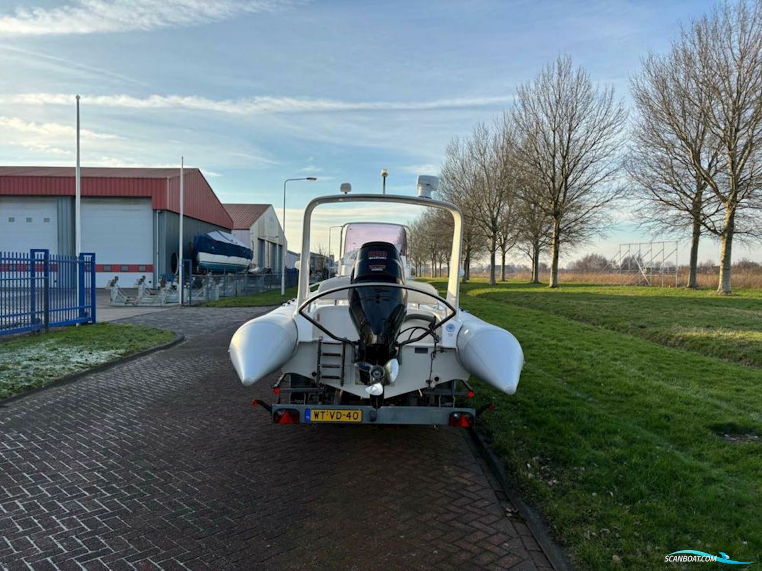 GRAND 650 Silverline Suzuki 200pk