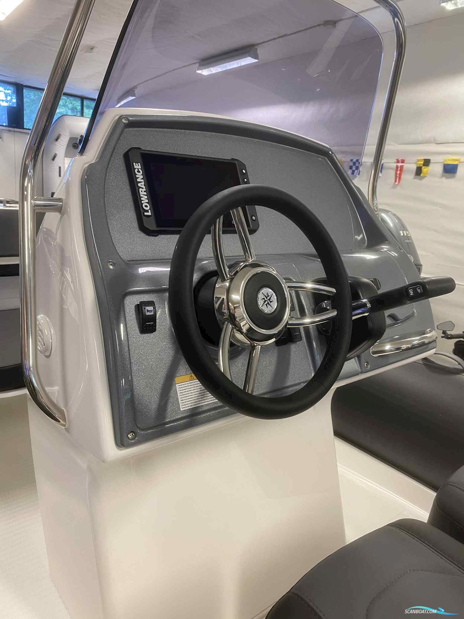 Grand G650 med DEMOMOTOR Yamaha F130 til OMGÅENDE LEVERING