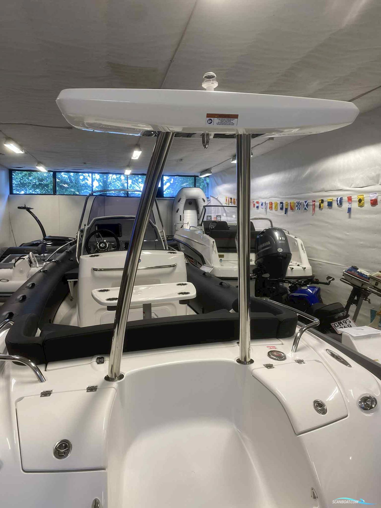 Grand G650 med DEMOMOTOR Yamaha F130 til OMGÅENDE LEVERING