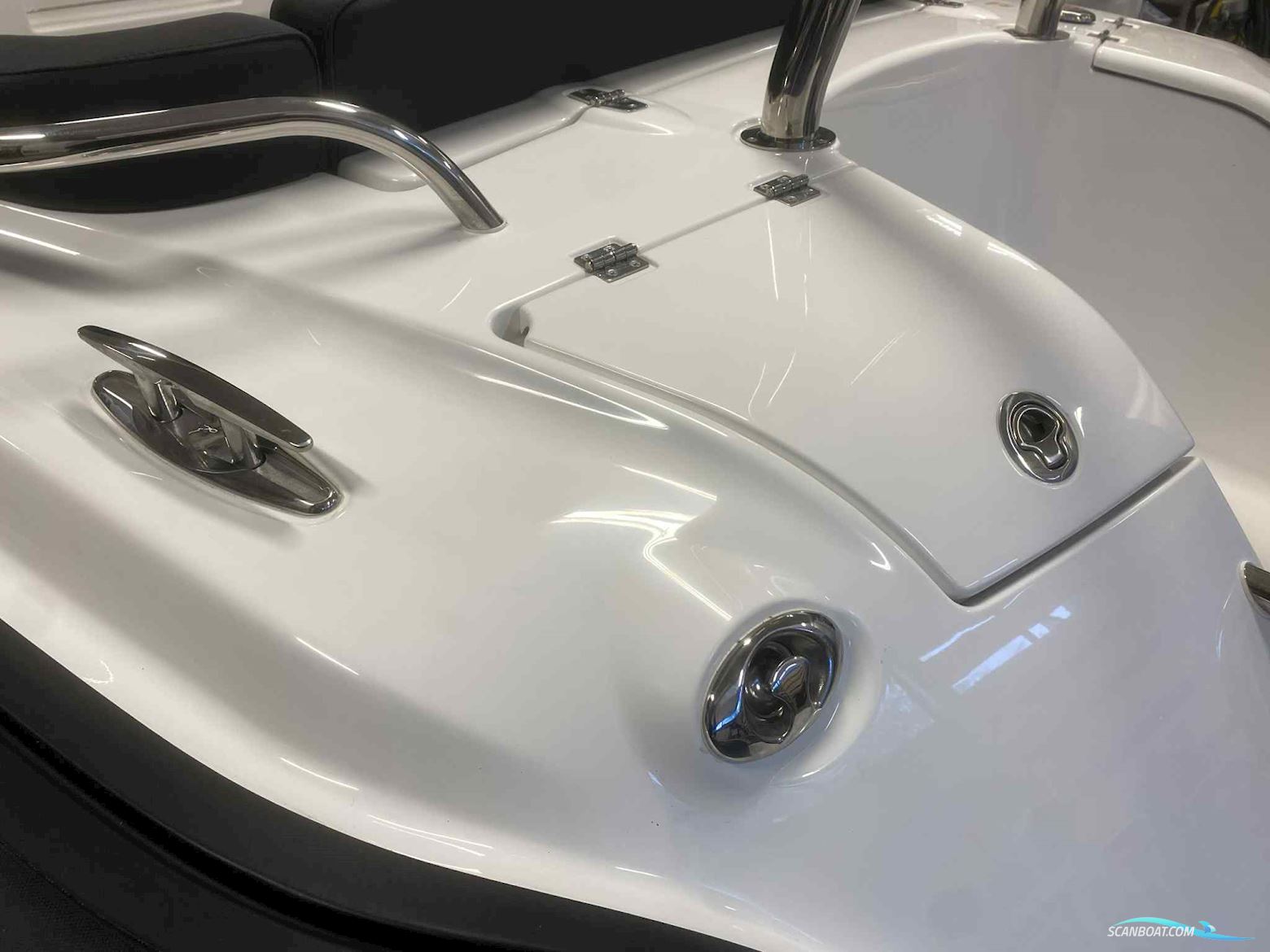 Grand G650 med DEMOMOTOR Yamaha F130 til OMGÅENDE LEVERING