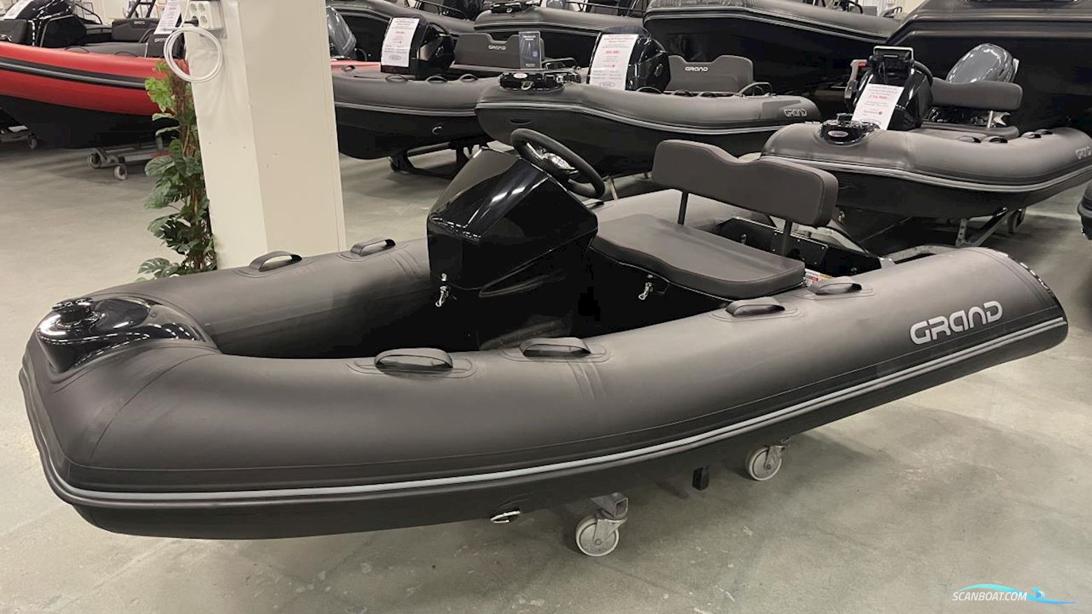 Grand S330 Gummibåt / Rib 2024, med Mercury motor, Sverige