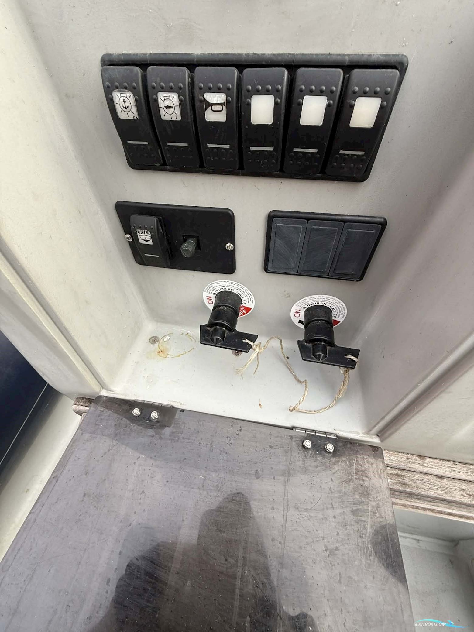 Joker Boat Coaster 580 Med 90 hk Honda