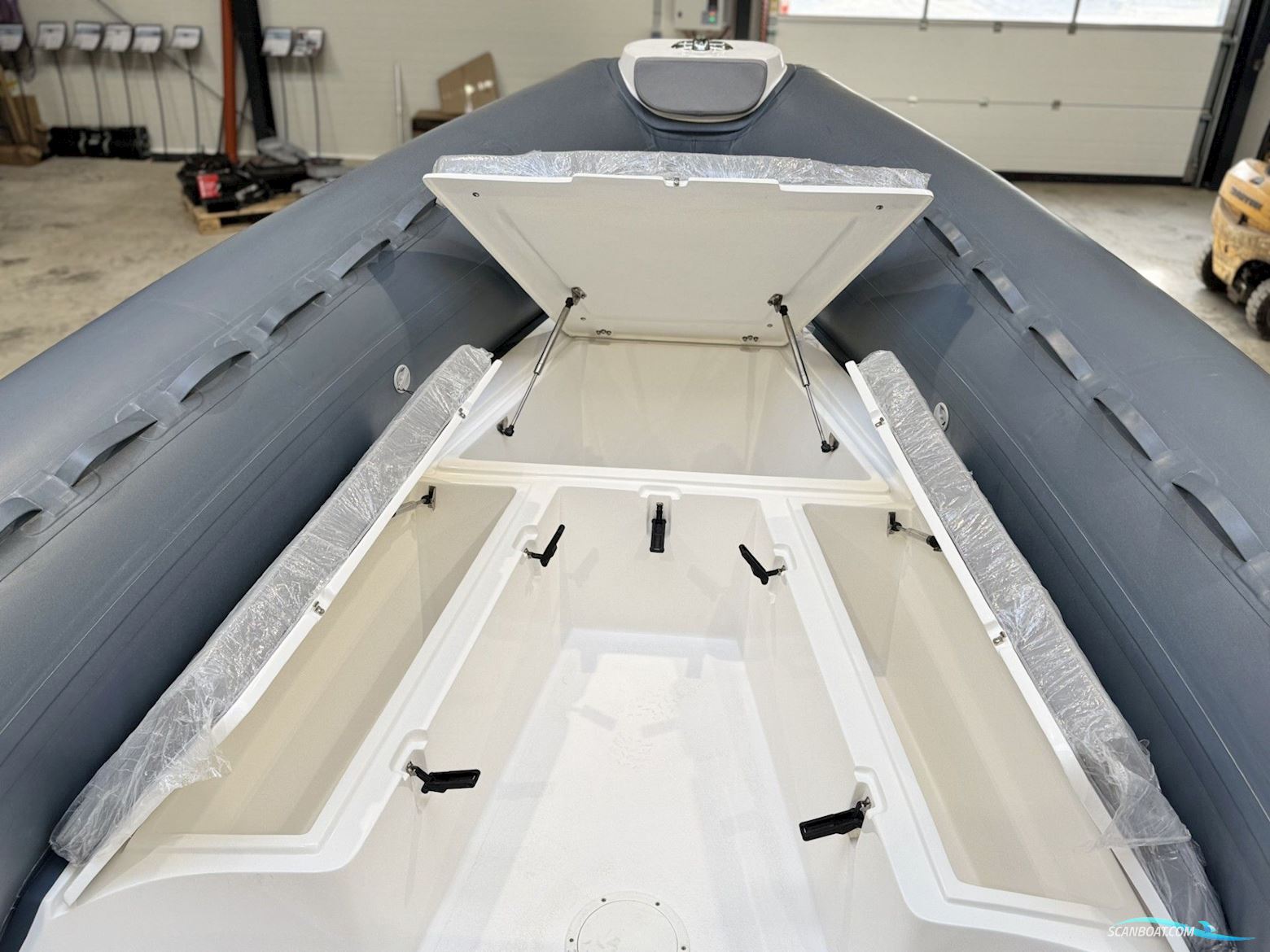 Oceanus VST 24 - Military Grey Hypalon 2X180 Hk Mercury