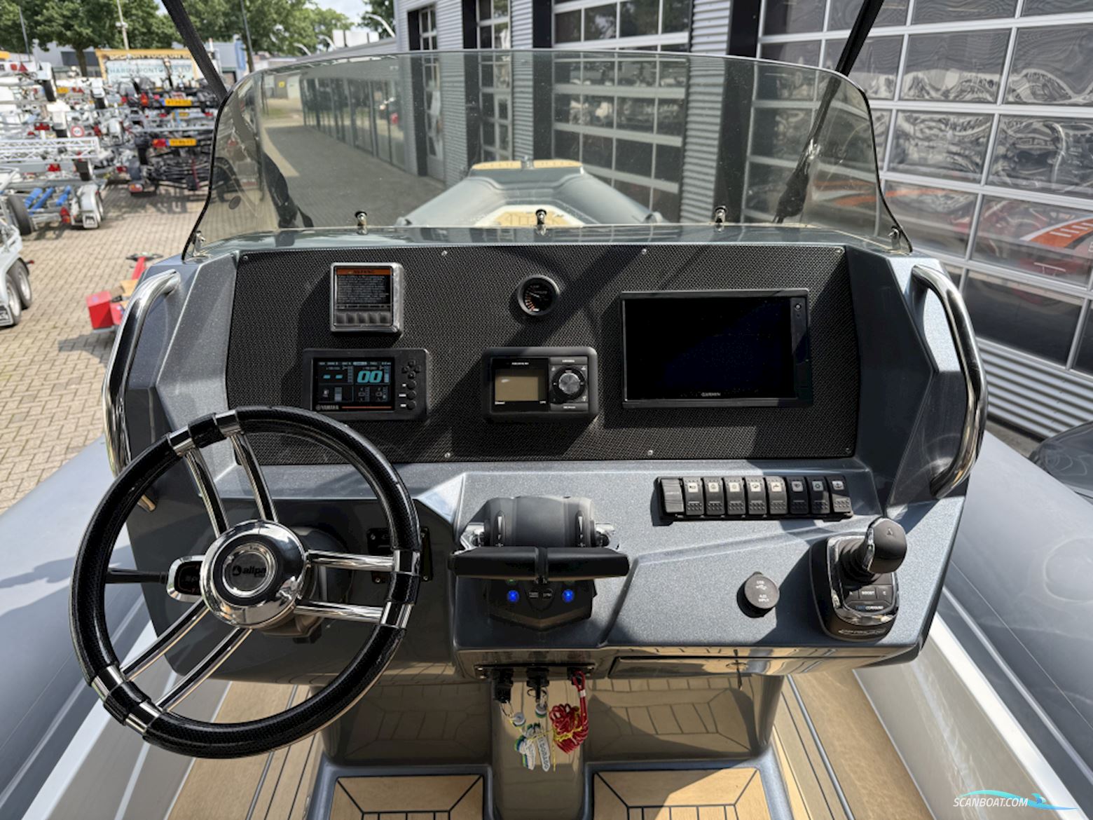 Stingher 30 Gran Turismo