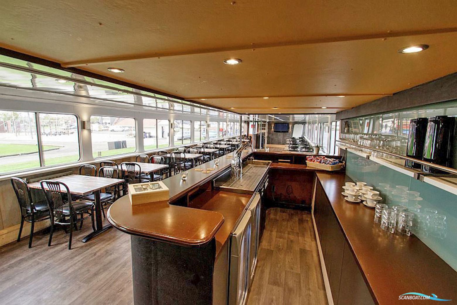 Accommodatie / Hotelschip met UBC