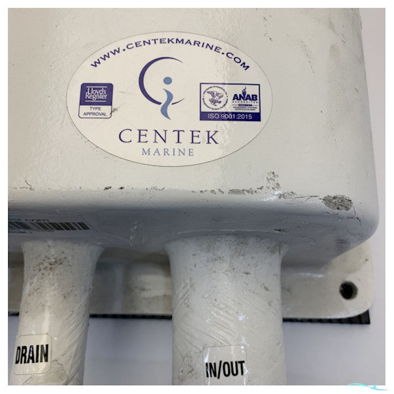 Centek 1020250 Exhaust - Water Separator - Muffler 2.5 - 1.5 Inch