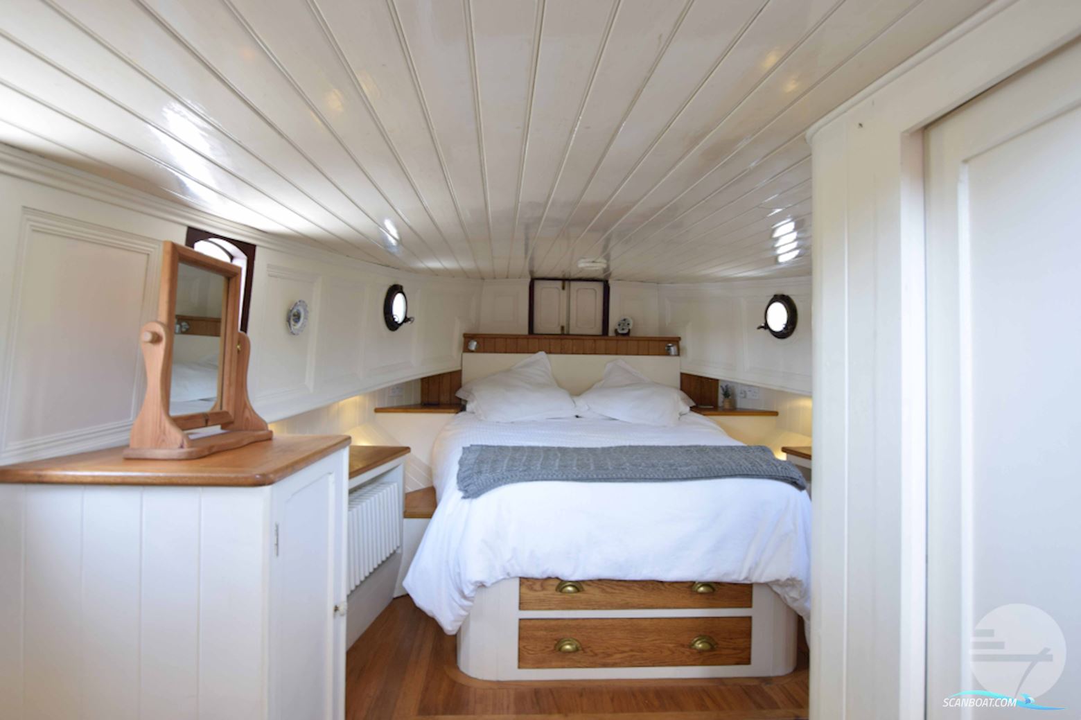 CUSTOM Dutch Barge Replica