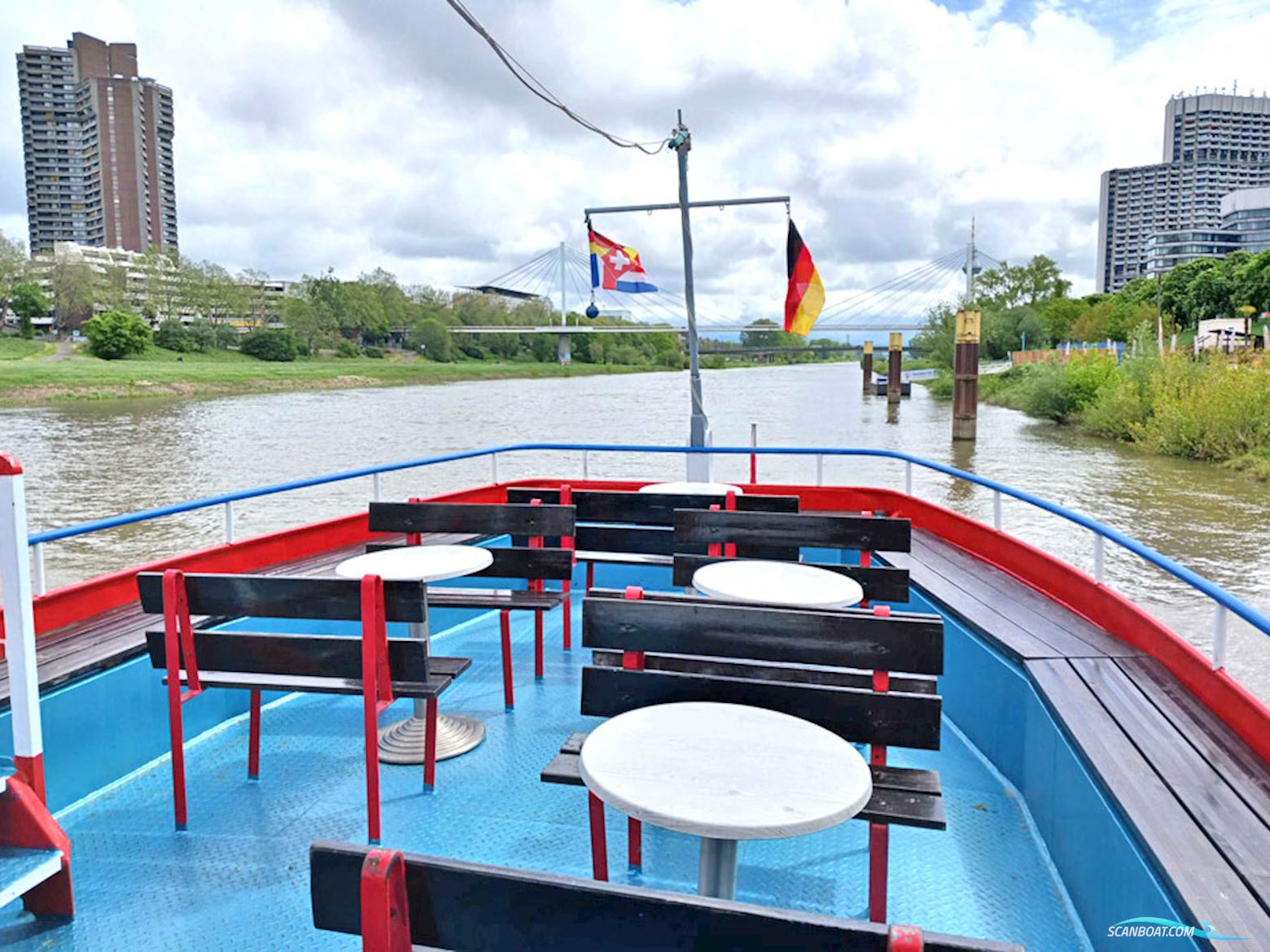 Dagpassagiersschip 221 Pers, Rijn Gecertificeerd