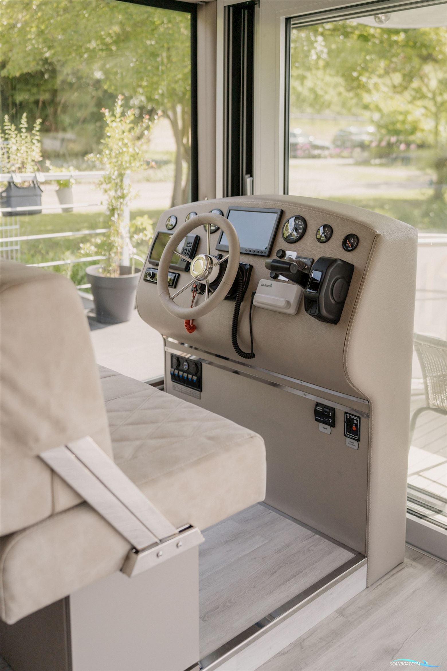 Desidus Hausboot/Hausyacht Compact