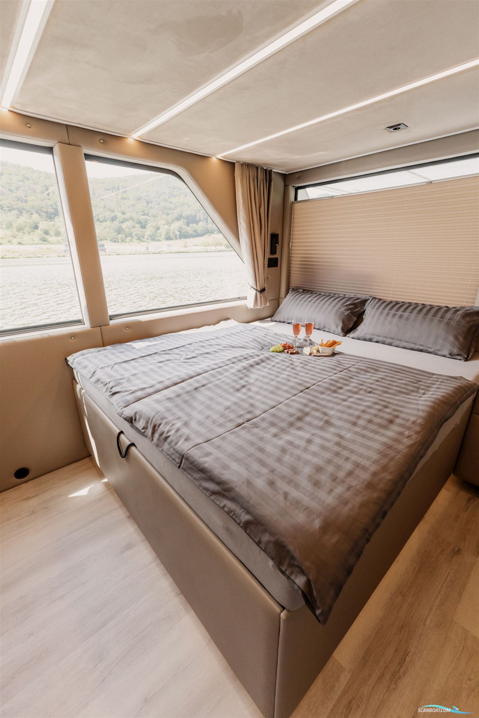Desidus Hausboot/Hausyacht Compact